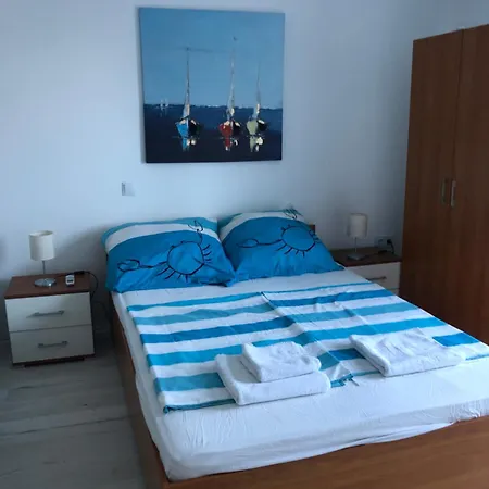 Dalmatia - Harbour Breeze * Sukošan